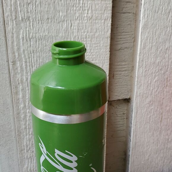 Coca-Cola Lime Green Flask 50 CL 16.9 oz. - Picture 9 of 10